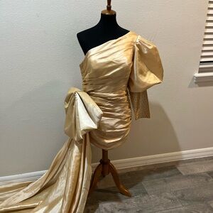 Artful asymmetric formal dress